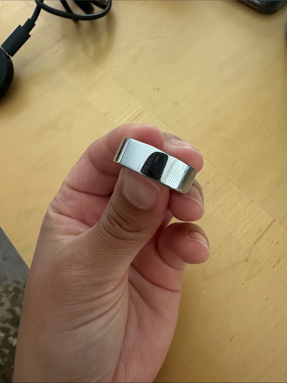 OURA RING GEN 3 SIZE 8 - Picture 3 of 6